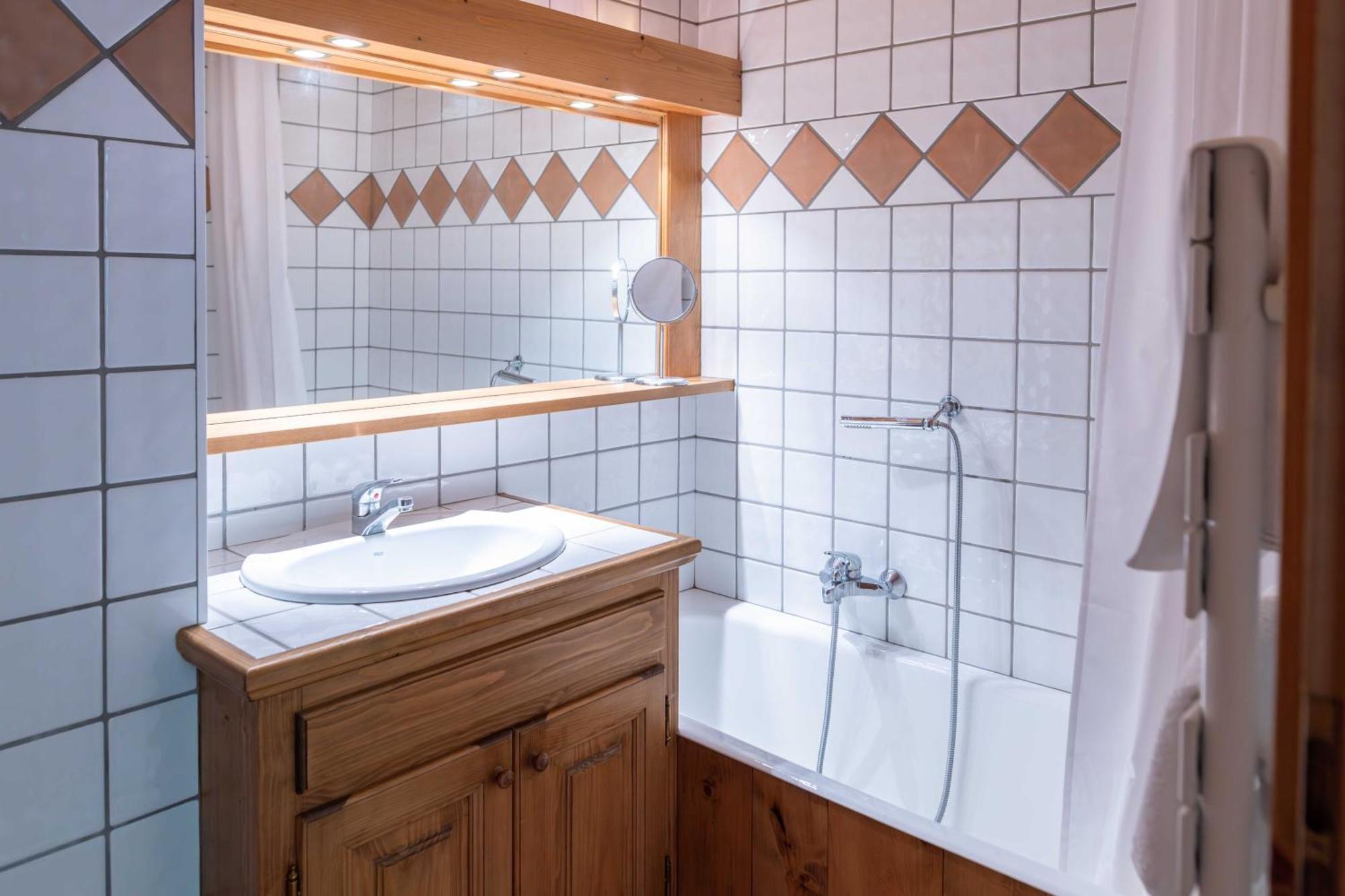 Warm 2-Bedroom Apartment Near The Tourist Office Megeve Luaran gambar